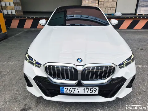 BMW 5 Series (G60) 2025 купить в Москве