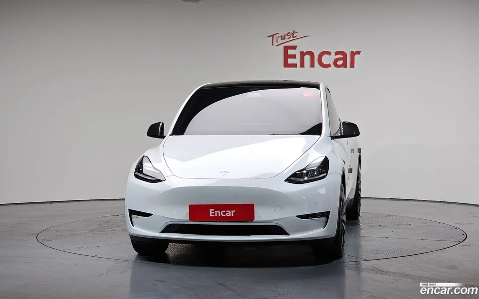 Tesla Model Y AWD 2022 — миниатюра 3