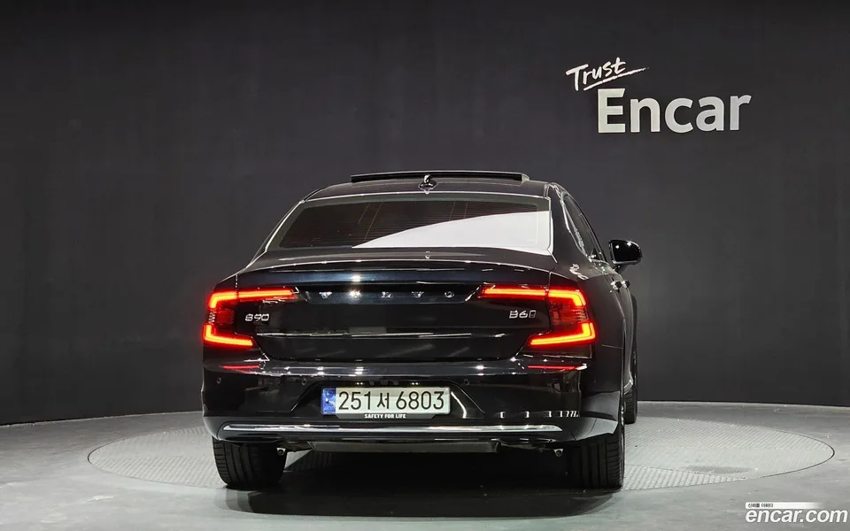 Volvo S90 B6 AWD 2023 — миниатюра 4
