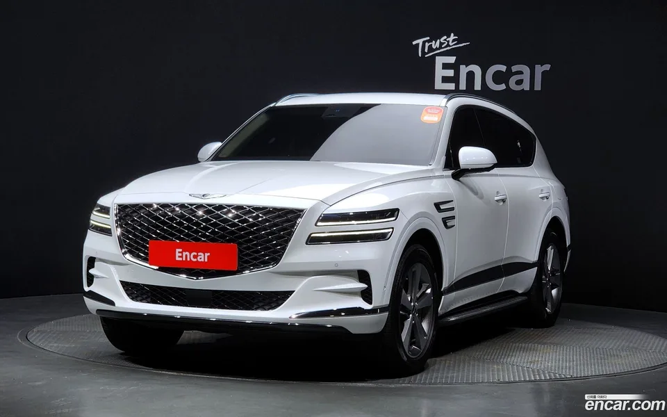 Genesis GV80 2.5T AWD 2023 — фото 1, купить с доставкой в Москву