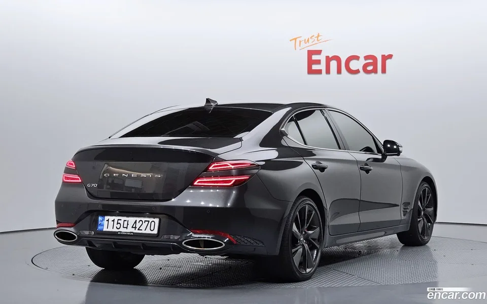 Genesis G70 2.0T 2WD 2022 — миниатюра 2