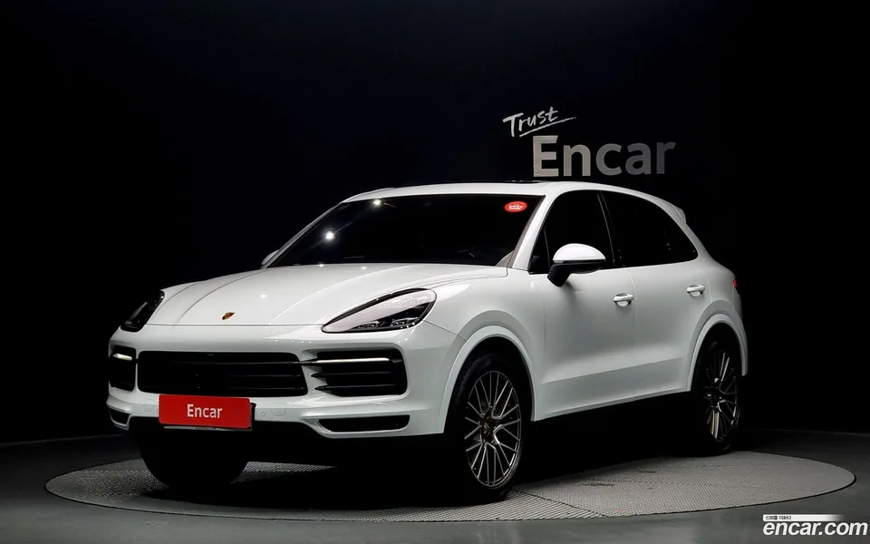 Porsche Cayenne 3.0 2023 — фото 1, купить с доставкой в Москву