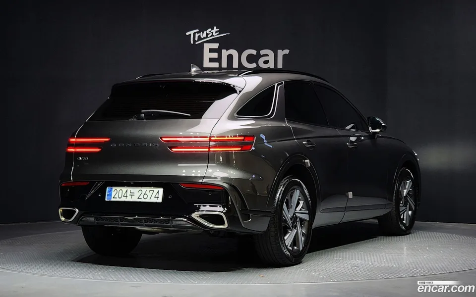 Genesis GV70 2.5T 2WD 2024 — миниатюра 2