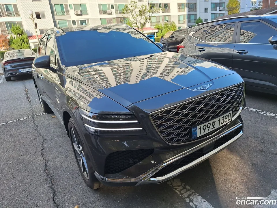 Genesis GV80 2.5T 2WD 2024 — миниатюра 2