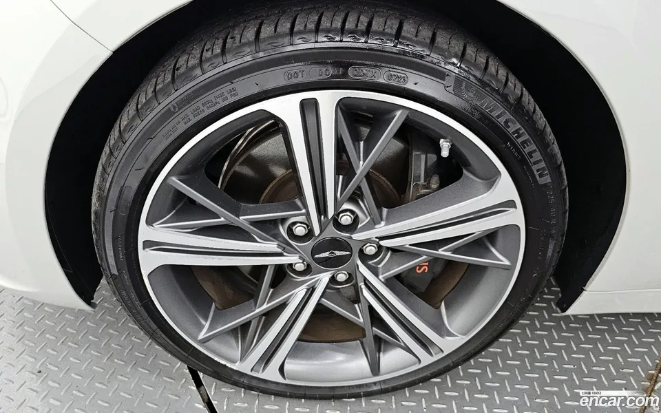 Genesis G70 Shooting Brake 2.5T 4WD 2024 — миниатюра 5