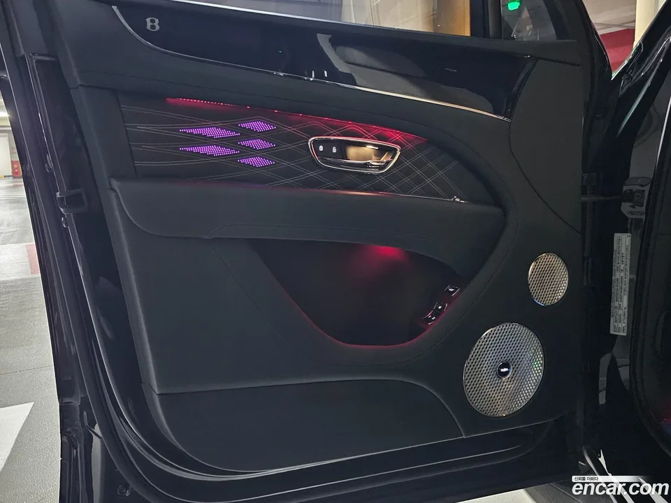 Bentley Bentayga 4.0 V8 EWB 2024 — миниатюра 5