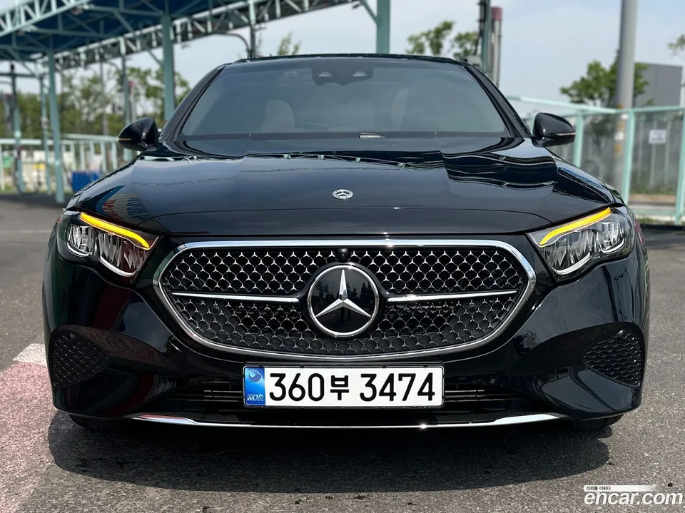 Mercedes-Benz E-Class E200 2025 — фото 1, купить с доставкой в Москву