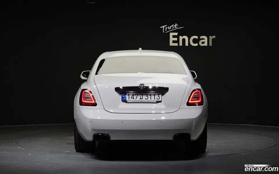 Rolls-Royce Ghost 6.7 V12 2023 — миниатюра 4