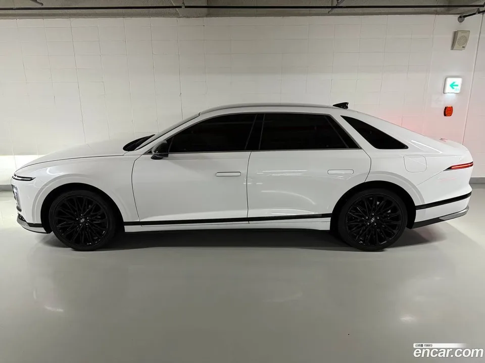 Hyundai Grandeur 2.5 2WD 2023 — миниатюра 3