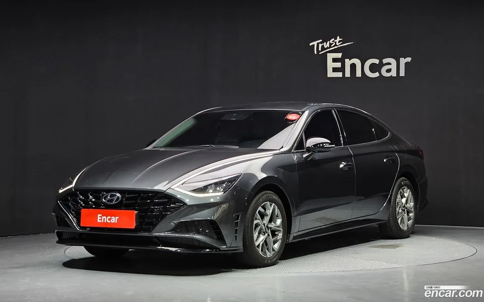 Hyundai Sonata 2.0 2022 — фото 1, купить с доставкой в Москву