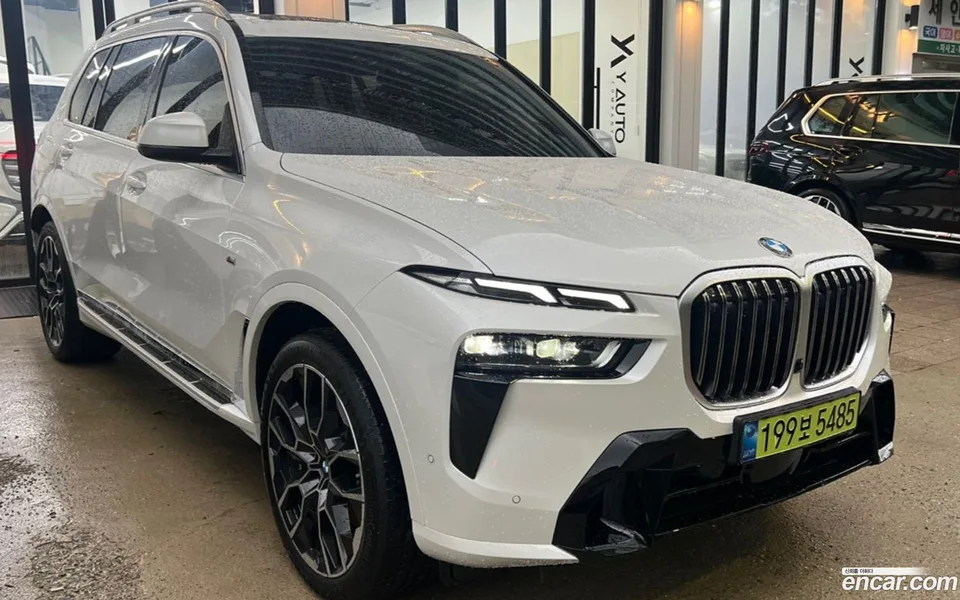 BMW X7 xDrive 40i M 6 2025 — фото 1, купить с доставкой в Москву