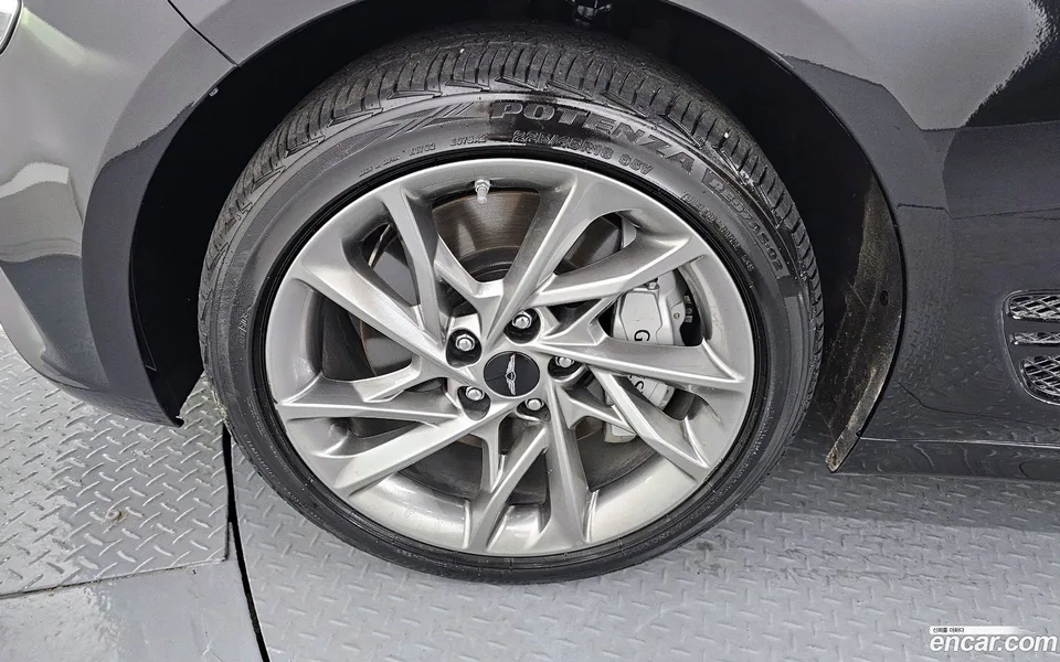 Genesis G70 2.5T 4WD 2024 — миниатюра 5