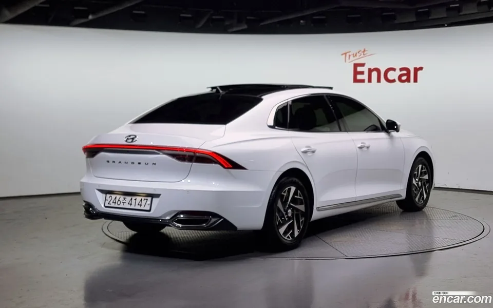 Hyundai Grandeur IG Hybrid 2022 — миниатюра 2