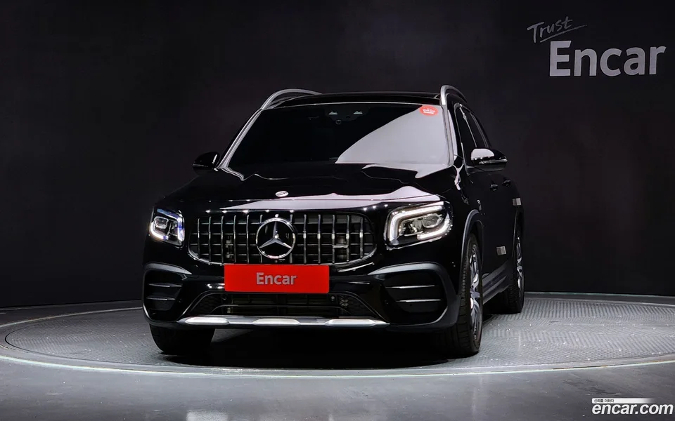 Mercedes-Benz GLB-Class AMG GLB35 4MATIC 2023 — миниатюра 3