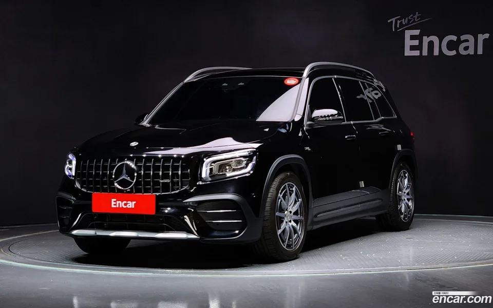 Mercedes-Benz GLB-Class AMG GLB35 4MATIC 2023 — фото 1, купить с доставкой в Москву