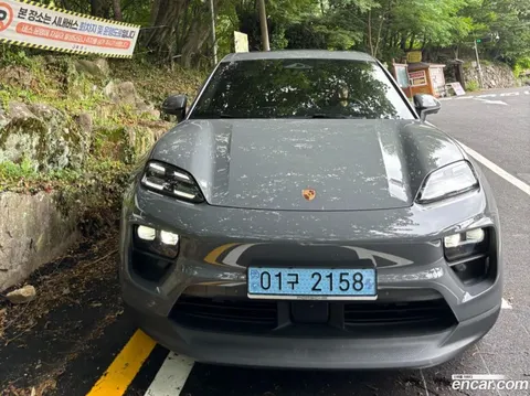 Porsche Macan Electric 2025 buy in Moscow