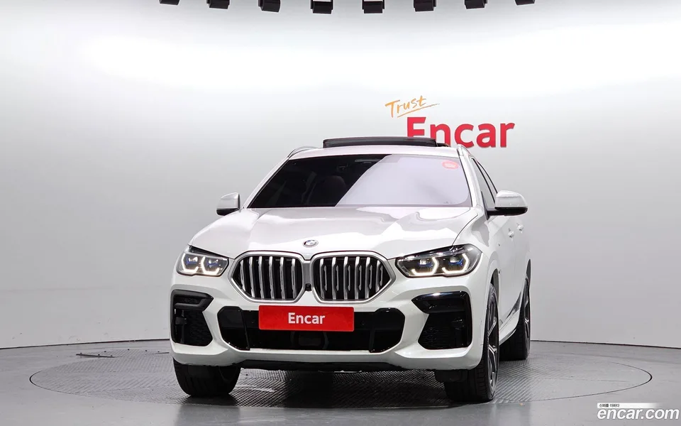 BMW X6 xDrive40i M 2023 — миниатюра 3