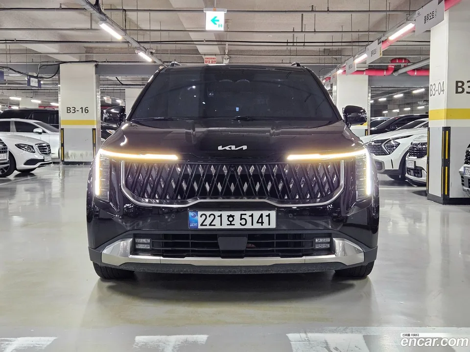 Kia Carnival 9 2023 — миниатюра 2