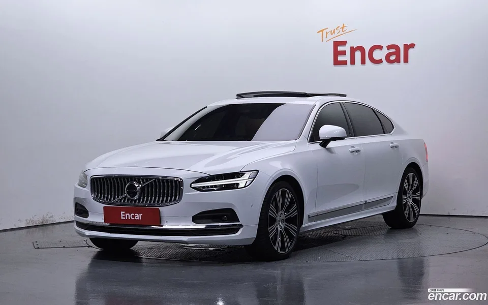 Volvo S90 B6 AWD 2025 — фото 1, купить с доставкой в Москву