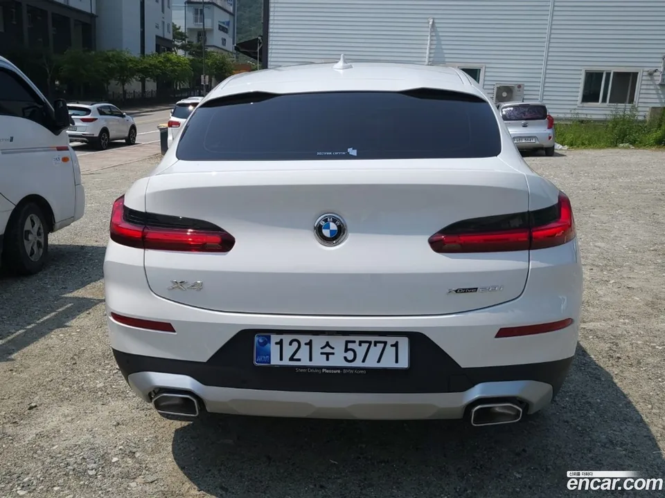 BMW X4 xDrive20i xLine 2025 — миниатюра 4