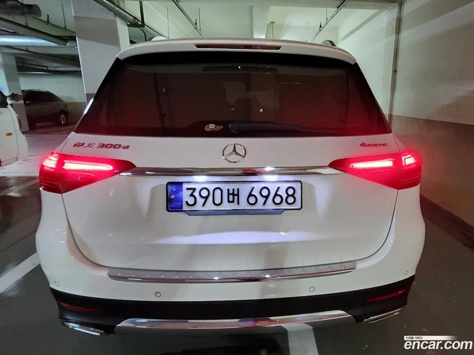 Mercedes-Benz GLE-Class GLE300d 4MATIC 2023 — миниатюра 5