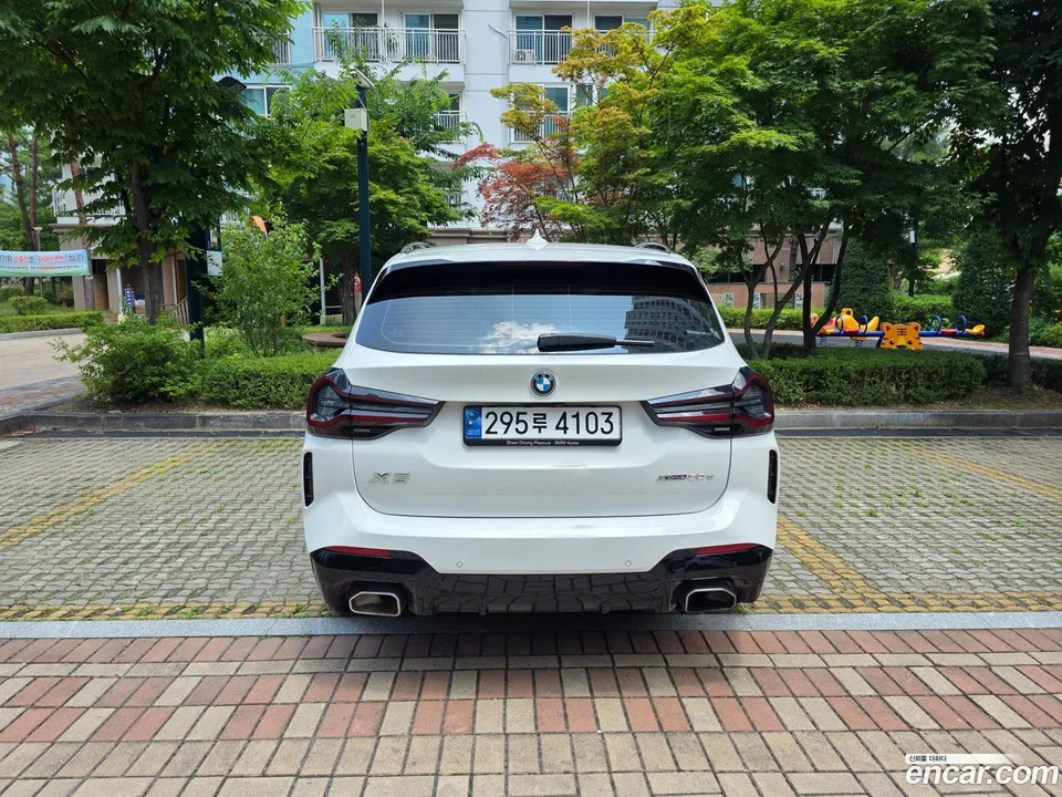 BMW X3 xDrive 30e M 2023 — миниатюра 4
