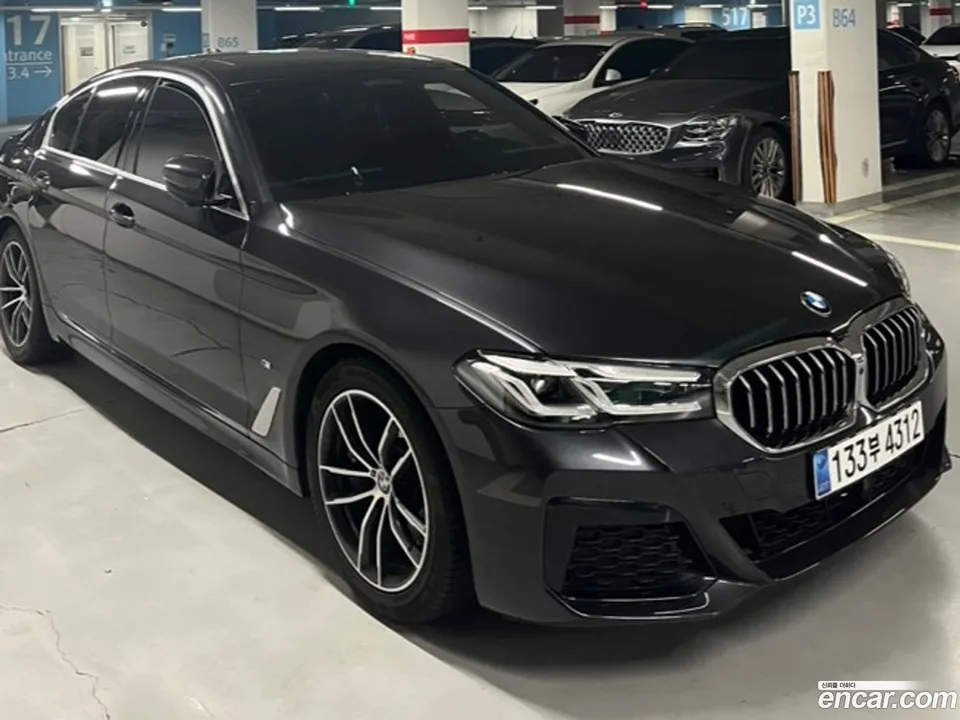 BMW 5 Series 520i M 2023 — миниатюра 2