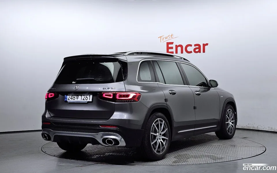 Mercedes-Benz GLB-Class AMG GLB35 4MATIC 2023 — миниатюра 2