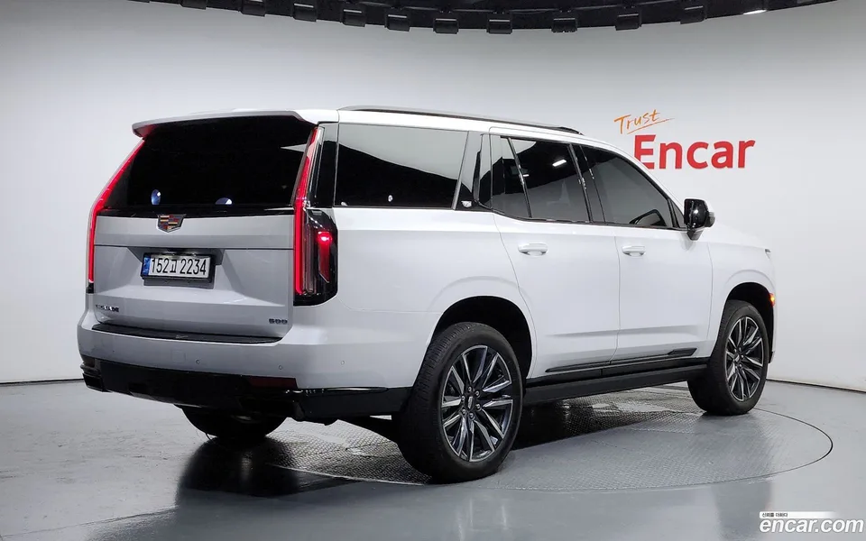 Cadillac Escalade 6.2 2022 — миниатюра 2