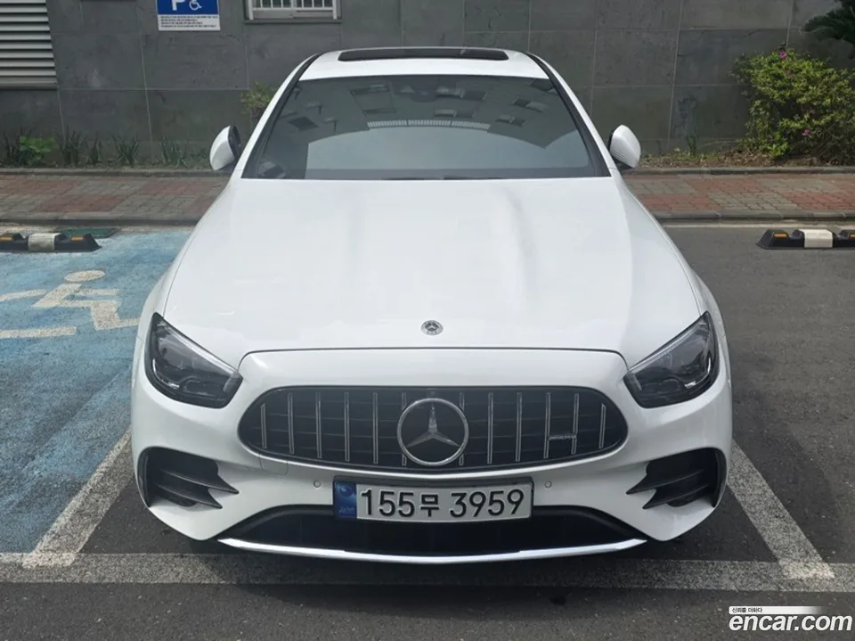 Mercedes-Benz E-Class E250 AMG Line 2023 — миниатюра 2