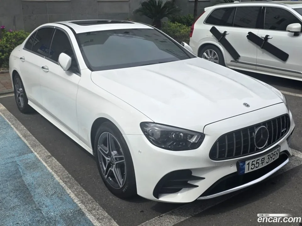 Mercedes-Benz E-Class E250 AMG Line 2023 — фото 1, купить с доставкой в Москву