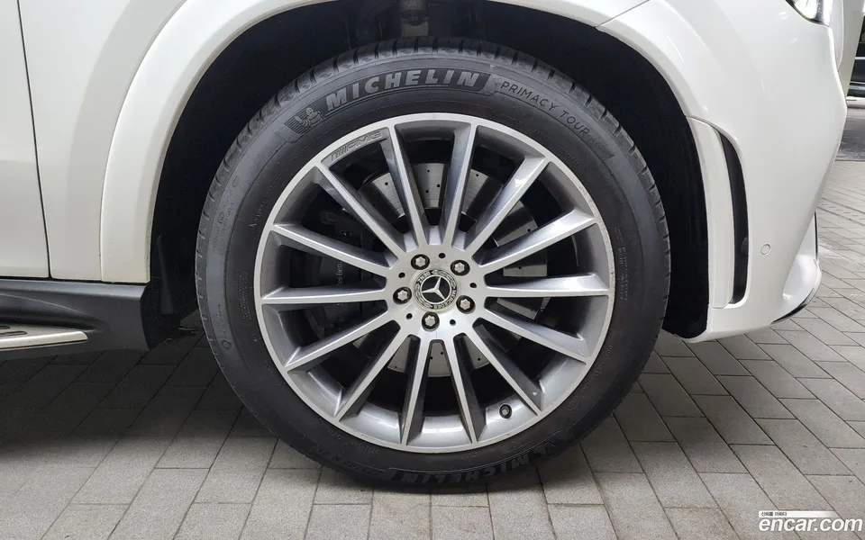 Mercedes-Benz GLE-Class GLE400d 4MATIC 2023 — миниатюра 5