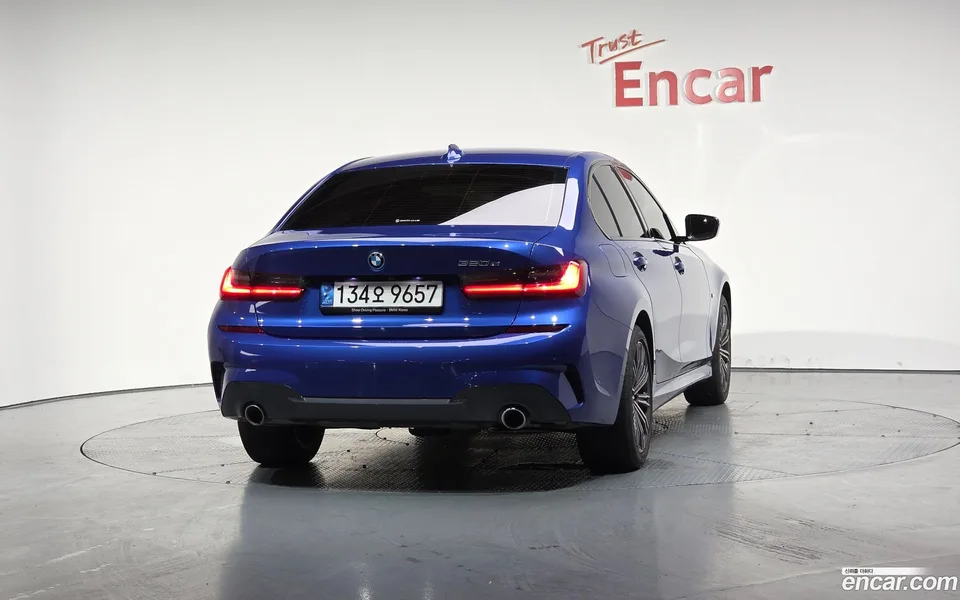 BMW 3 Series 320e M 2022 — миниатюра 4