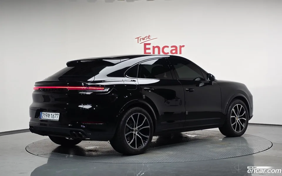 Porsche Cayenne 3.0 2024 — миниатюра 2