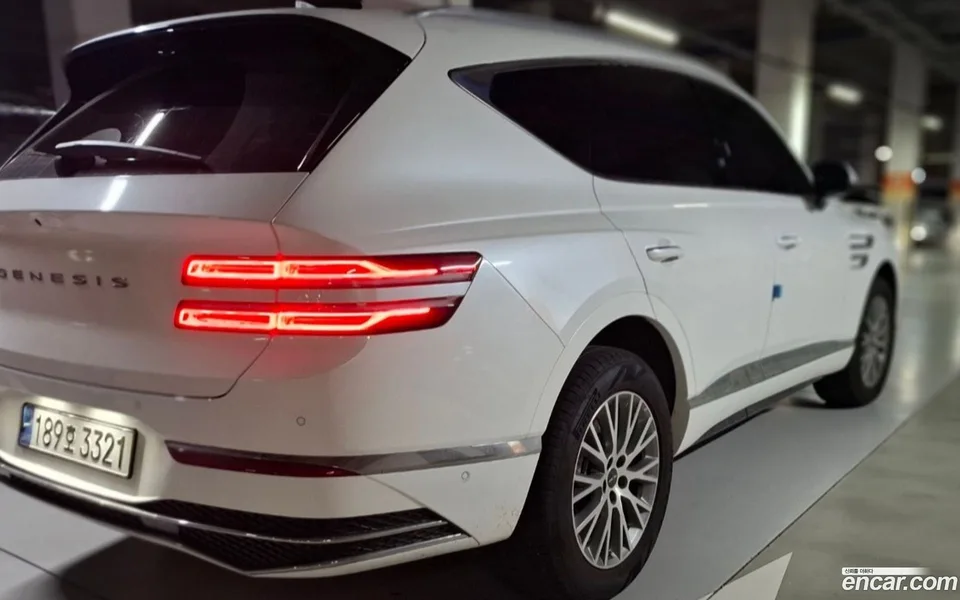 Genesis GV80 2.5T 2WD 2024 — миниатюра 2