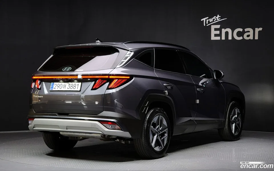 Hyundai Tucson NX4 1.6 2WD 2024 — миниатюра 2