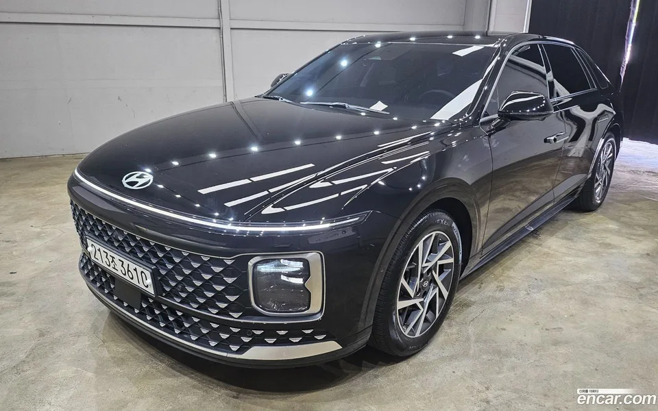 Hyundai Grandeur 2.5 2WD 2023 — фото 1, купить с доставкой в Москву