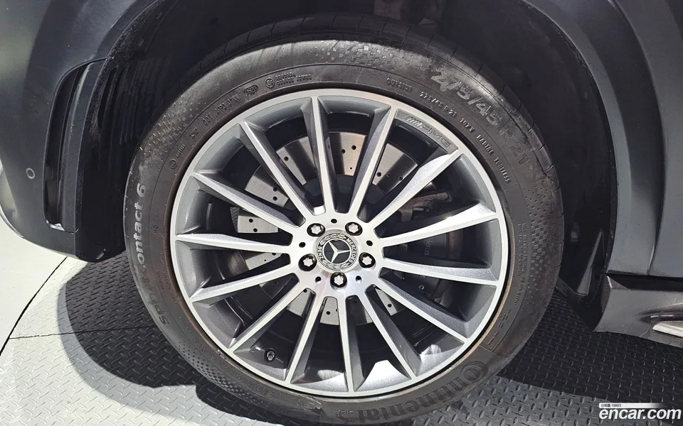 Mercedes-Benz GLE-Class GLE400d 4MATIC 2023 — миниатюра 5