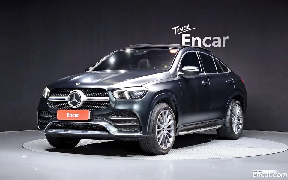 Mercedes-Benz GLE-Class GLE400d 4MATIC 2023 — фото 1, купить с доставкой в Москву