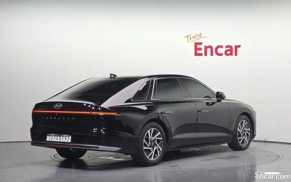 Hyundai Grandeur 2.5 2WD 2023 — миниатюра 2