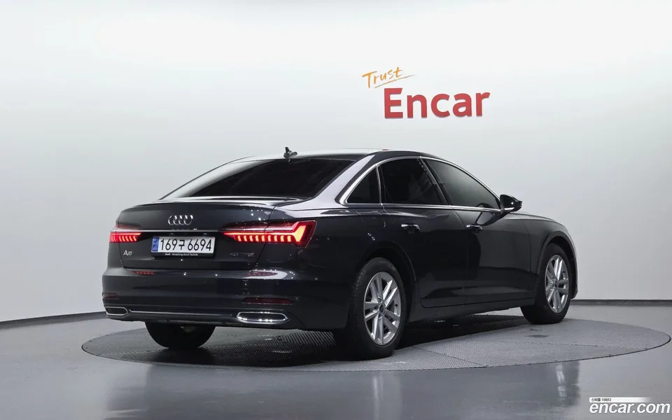 Audi A6 45 TFSI 2023 — миниатюра 2