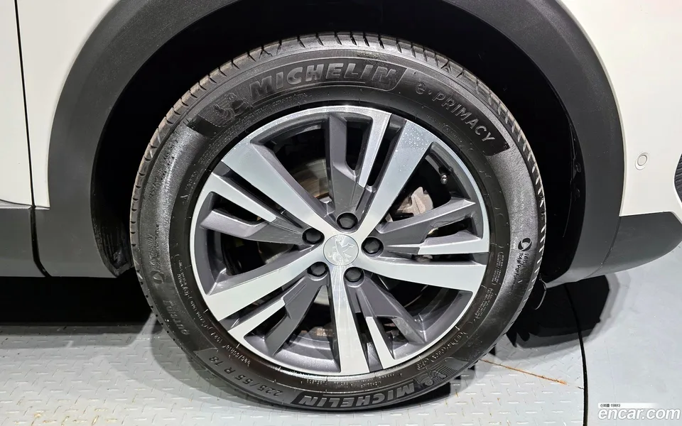 Peugeot 3008 1.2 Pure Tech 2024 — миниатюра 4