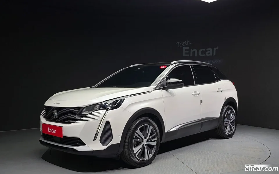 Peugeot 3008 1.2 Pure Tech 2024 — фото 1, купить с доставкой в Москву