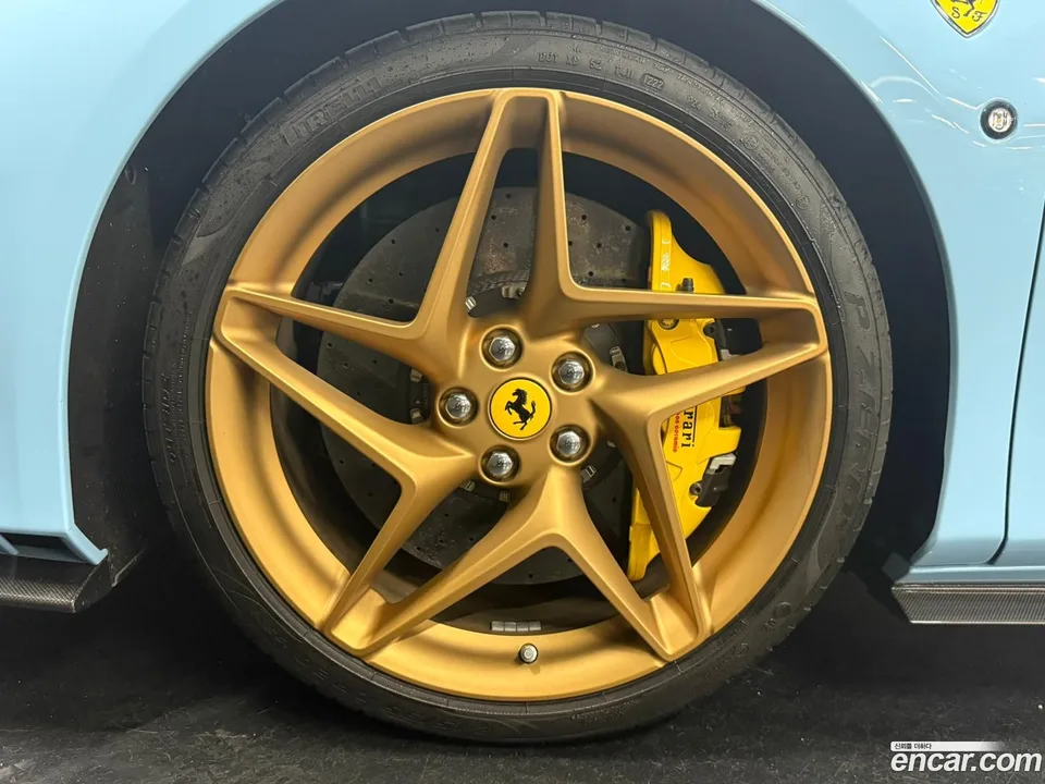Ferrari F8 Spider 3.9 V8 2022 — миниатюра 5