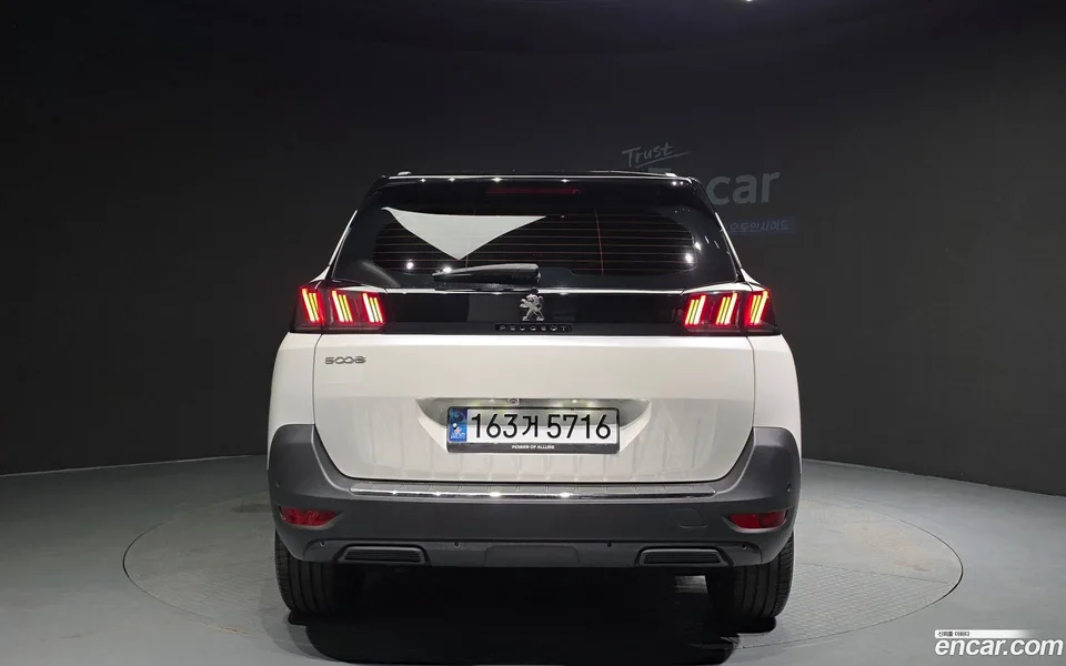 Peugeot 5008 1.2 Pure Tech 2024 — миниатюра 4