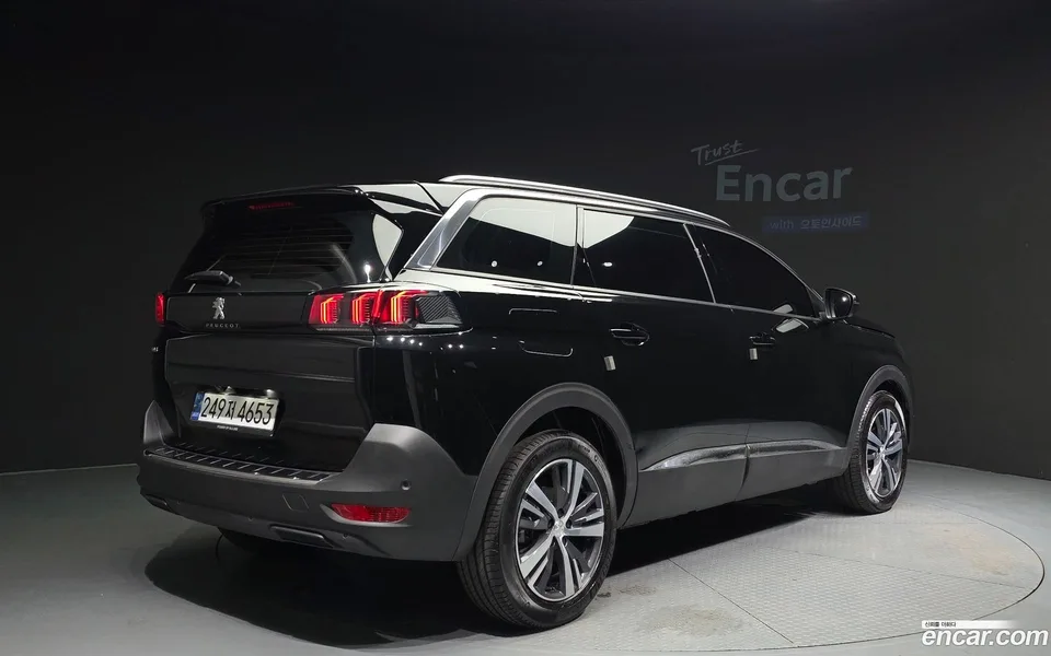 Peugeot 5008 1.2 Pure Tech 2024 — миниатюра 2