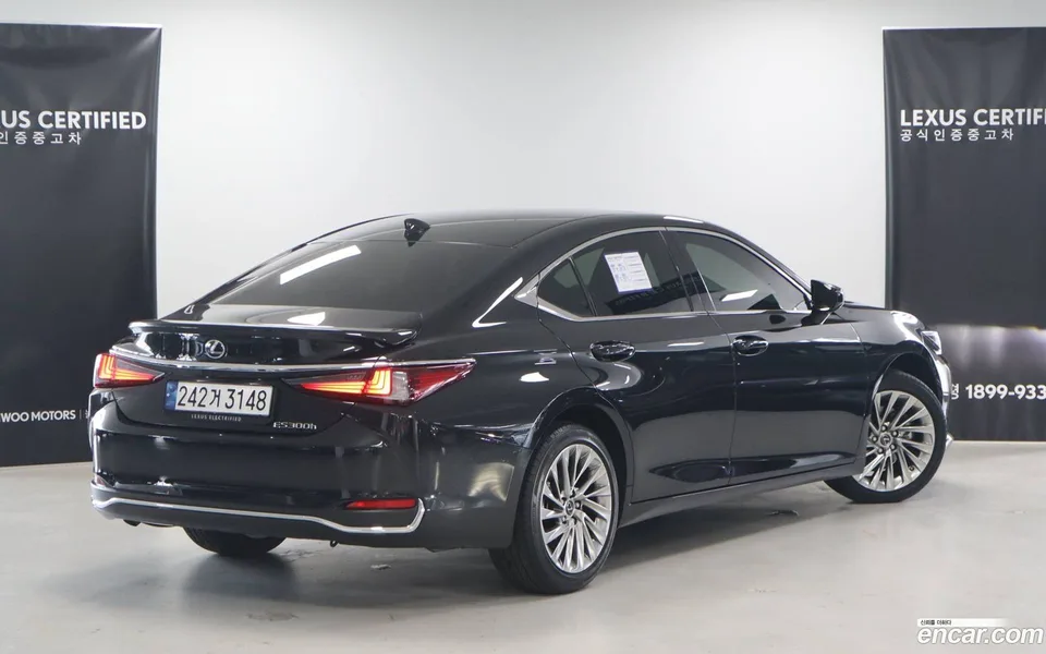 Lexus ES 300h 2024 — миниатюра 2