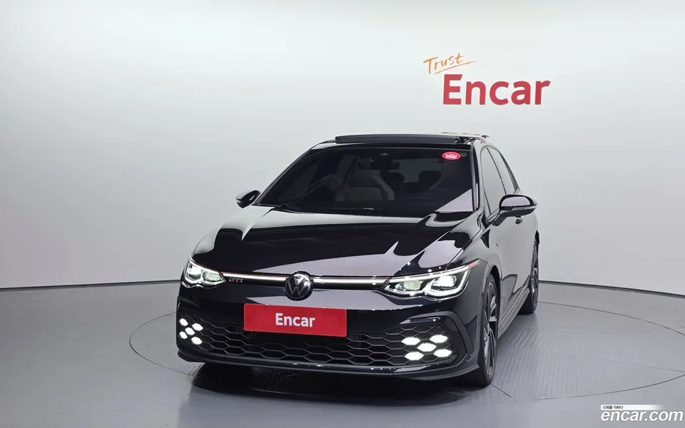 Volkswagen Golf 2.0 GTI 2023 — миниатюра 3