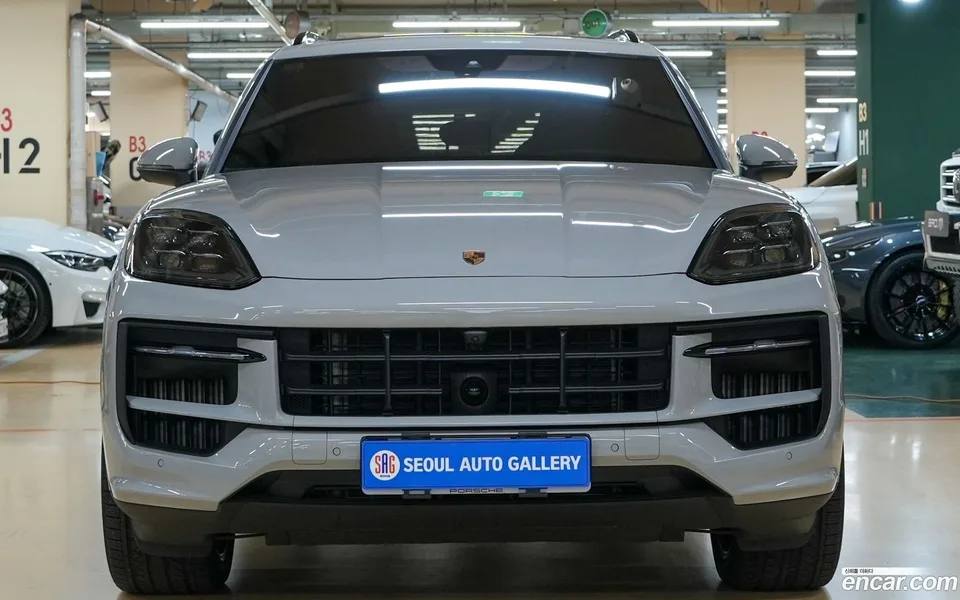 Porsche Cayenne 3.0 2023 — миниатюра 3