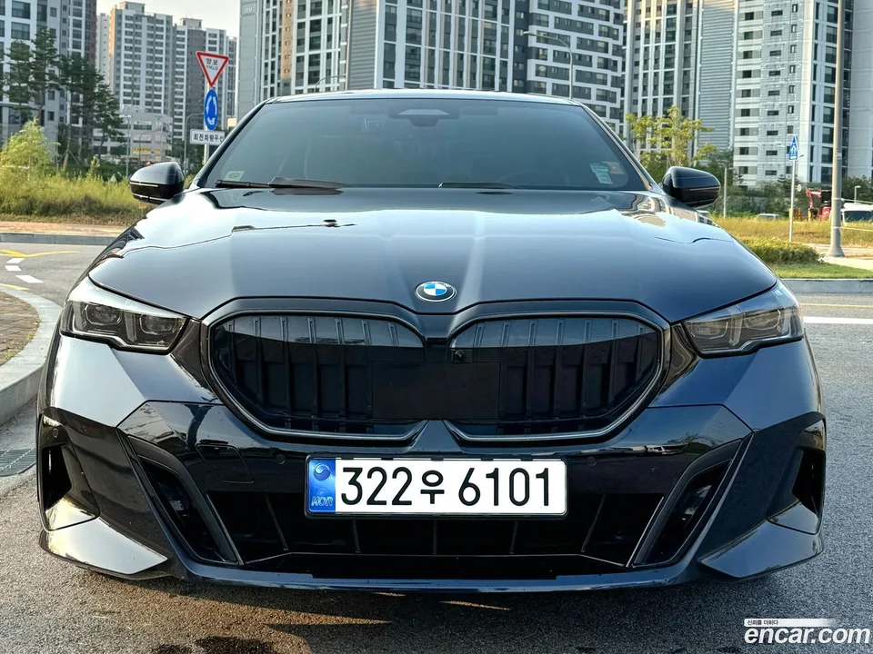 BMW 5 Series 520i M 2024 — миниатюра 5
